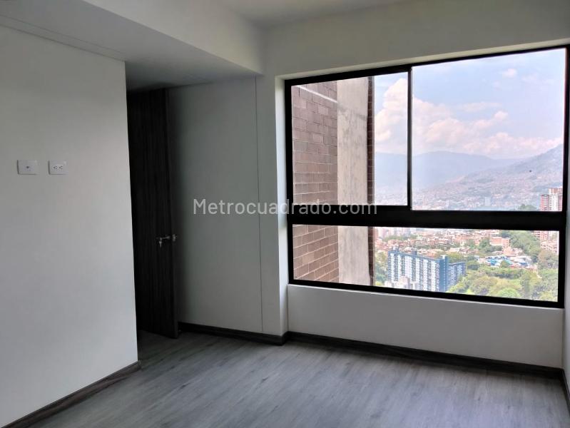 Apartamento Amplio de 3 Alcobas en El Poblado - 8