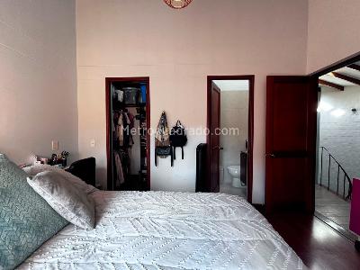 Casa de 3 alcobas en venta en Envigado, Envigado, 212 m² · foto 15 de 18