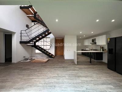 Casa de 3 alcobas en venta en Rionegro, Rionegro, 190 m² · foto 2 de 16