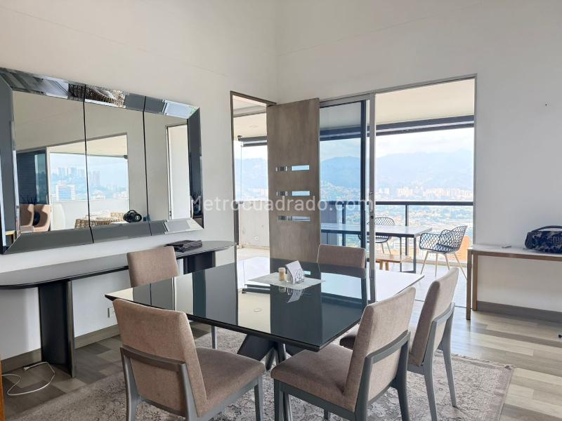 Furnished 4BR Penthouse Apartment in El Poblado - 7