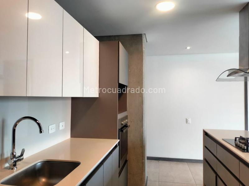 Modern 2BR Apartment with Amenities in El Poblado - 8