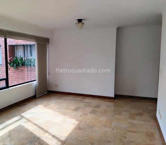 Apartamento Moderno de 3 Alcobas cerca a Centros Comerciales en El Poblado - 4