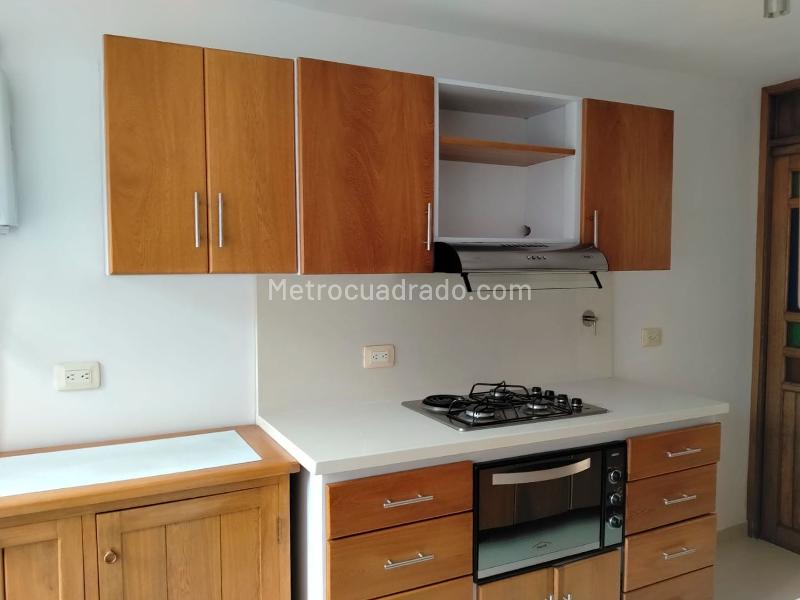Apartamento Moderno de 3 Alcobas cerca a Centros Comerciales en El Poblado - 7