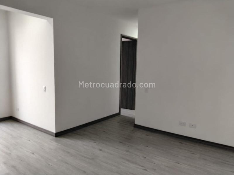 Apartamento Moderno de 3 Alcobas con Amenidades en El Poblado - 2