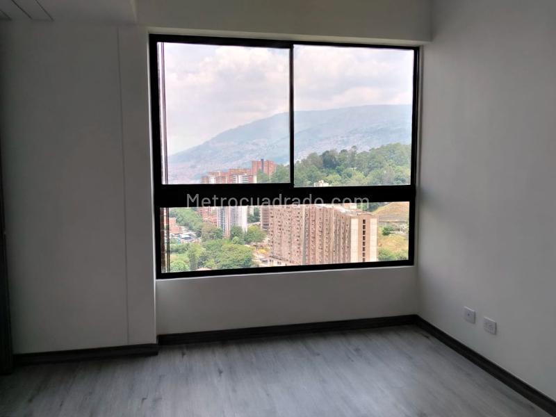 Apartamento Moderno de 3 Alcobas con Amenidades en El Poblado - 8