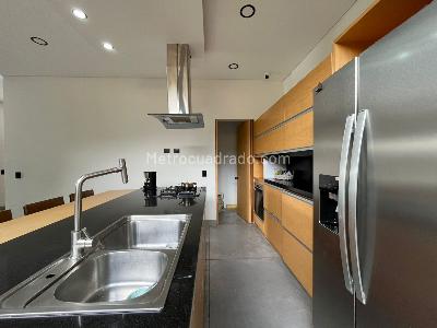 Casa de 3 alcobas en venta en Envigado, Envigado, 807 m² · foto 7 de 19