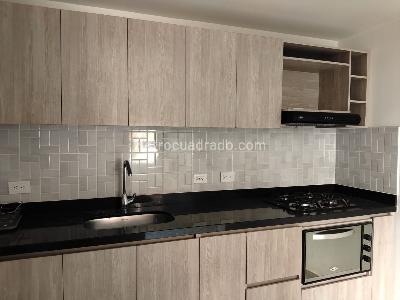 Apartamento de 3 alcobas en venta en El Poblado, Medellín, 138 m² · foto 7 de 17