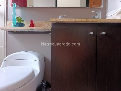 Apartamento de 2 alcobas en venta en El Poblado, Medellín, 104 m² · foto 16 de 17