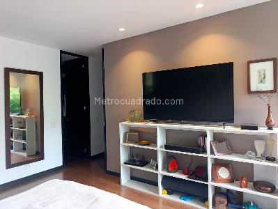 Apartamento de 2 alcobas en venta en El Poblado, Medellín, 104 m² · foto 9 de 17