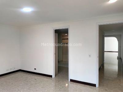 Apartamento de 3 alcobas en venta en El Poblado, Medellín, 170 m² · foto 10 de 17