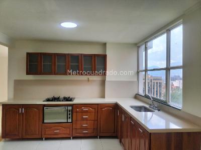 Apartamento de 3 alcobas en venta en El Poblado, Medellín, 170 m² · foto 6 de 17