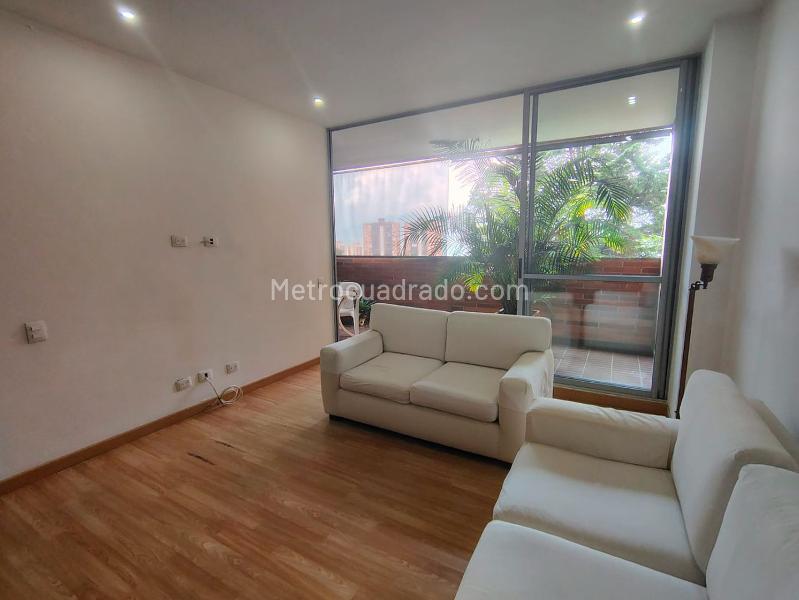 Atractivo Apartamento de 1 Alcoba en El Poblado - 2