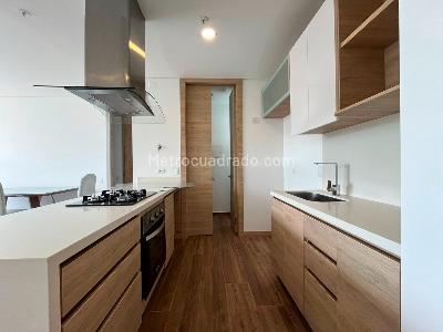 Apartamento en venta en Envigado, Envigado · foto 7 de 18