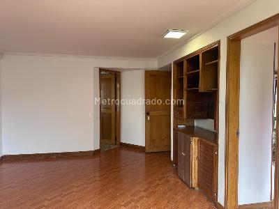 Apartamento de 3 alcobas en venta en El Tesoro, Medellín, 230 m² · foto 12 de 18