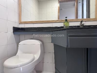 Apartamento de 3 alcobas en venta en El Tesoro, Medellín, 230 m² · foto 15 de 18