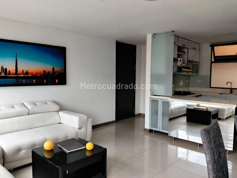 Apartamento Amoblado de 3 Alcobas con Excelente Vista en El Poblado - 2