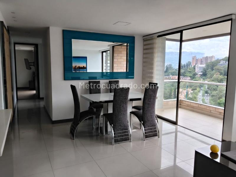 Apartamento Amoblado de 3 Alcobas con Excelente Vista en El Poblado - 5
