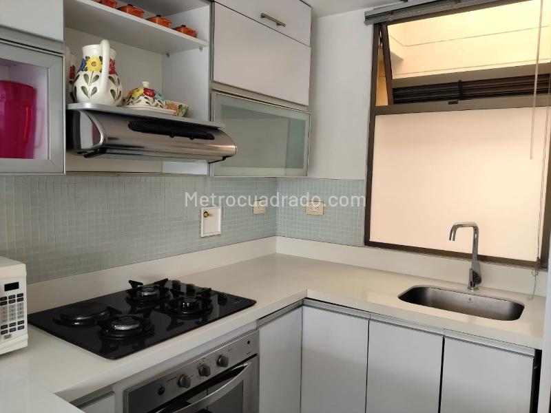 Apartamento Amoblado de 3 Alcobas con Excelente Vista en El Poblado - 7