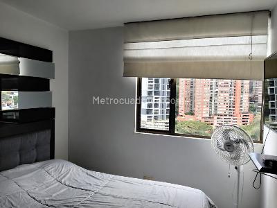 Apartamento de 3 alcobas en arriendo en Altos Del Poblado, Medellín, 100 m² · foto 16 de 19