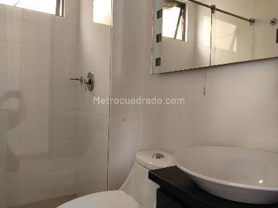 Apartamento de 3 alcobas en arriendo en Altos Del Poblado, Medellín, 100 m² · foto 18 de 19