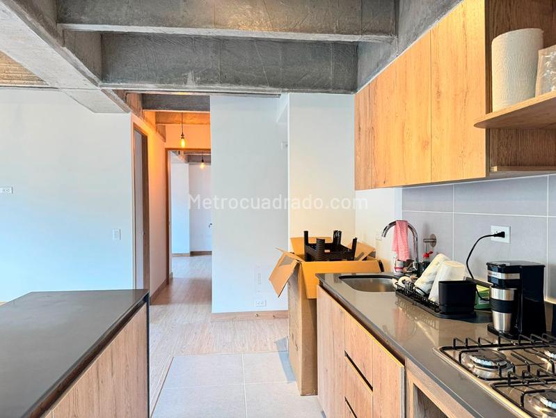 Apartamento con 2 Alcobas y Zonas Verdes en El Poblado - 7