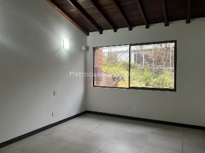 Casa de 3 alcobas en venta en Envigado, Envigado, 274 m² · foto 12 de 19