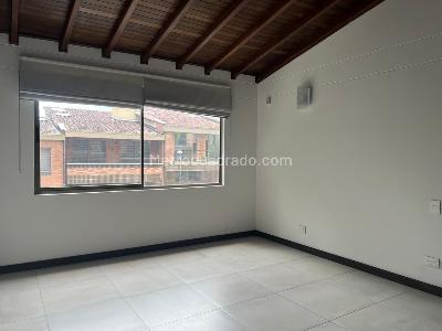 Casa de 3 alcobas en venta en Envigado, Envigado, 274 m² · foto 13 de 19