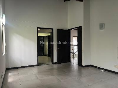 Casa de 3 alcobas en venta en Envigado, Envigado, 274 m² · foto 14 de 19
