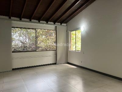 Casa de 3 alcobas en venta en Envigado, Envigado, 274 m² · foto 8 de 19