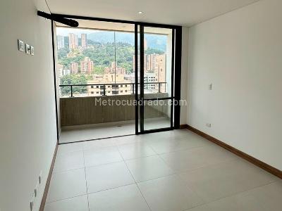 Apartamento de 2 alcobas en venta en El Poblado, Medellín, 93 m² · foto 8 de 14