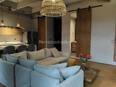 Apartamento de 1 alcoba en venta en El Poblado, Medellín, 90 m² · foto 2 de 12