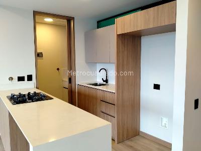 Apartamento de 1 alcoba en venta en El Poblado, Medellín, 82 m² · foto 9 de 16