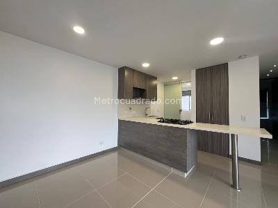 Apartamento de 3 alcobas en arriendo en Envigado, Envigado, 82 m² · foto 6 de 16