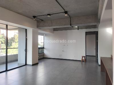 Apartamento de 2 alcobas en arriendo en El Poblado, Medellín, 125 m² · foto 2 de 18
