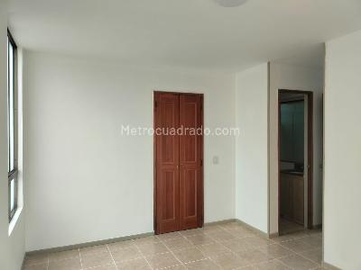 Apartamento de 3 alcobas en arriendo en El Poblado, Medellín, 94 m² · foto 10 de 17