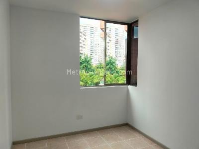 Apartamento de 3 alcobas en arriendo en El Poblado, Medellín, 94 m² · foto 12 de 17