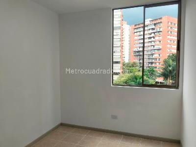 Apartamento de 3 alcobas en arriendo en El Poblado, Medellín, 94 m² · foto 14 de 17
