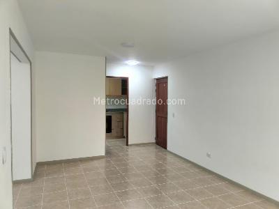 Apartamento de 3 alcobas en arriendo en El Poblado, Medellín, 94 m² · foto 3 de 17