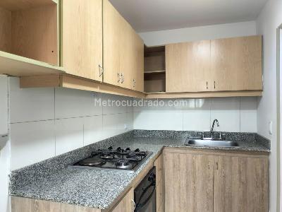 Apartamento de 3 alcobas en arriendo en El Poblado, Medellín, 94 m² · foto 6 de 17