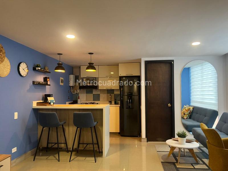 Furnished 1BR Apartaestudio for Rent in El Poblado, Medellín - 4