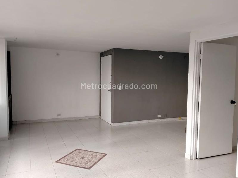 Apartamento Moderno de 2 Alcobas en El Poblado - 3