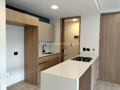 Apartamento de 1 alcoba en venta en El Poblado, Medellín, 82 m² · foto 9 de 17