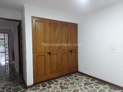 Apartamento de 3 alcobas en arriendo en San Lucas, Medellín, 145 m² · foto 11 de 20