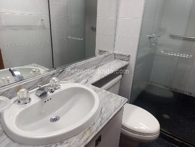 Apartamento de 3 alcobas en arriendo en San Lucas, Medellín, 145 m² · foto 18 de 20