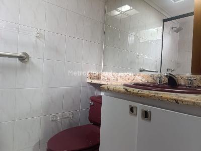 Apartamento de 3 alcobas en arriendo en San Lucas, Medellín, 145 m² · foto 19 de 20