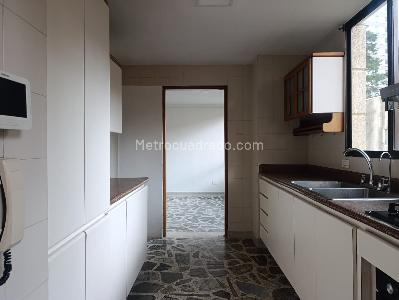 Apartamento de 3 alcobas en arriendo en San Lucas, Medellín, 145 m² · foto 6 de 20