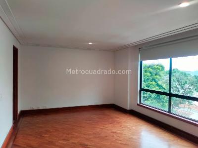 Apartamento de 4 alcobas en arriendo en El Poblado, Medellín, 220 m² · foto 9 de 19