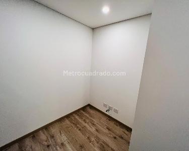 Apartamento de 2 alcobas en arriendo en Altos Del Poblado, Medellín, 108 m² · foto 10 de 17