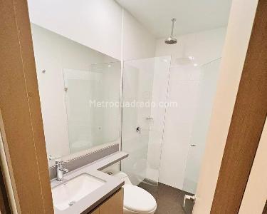 Apartamento de 2 alcobas en arriendo en Altos Del Poblado, Medellín, 108 m² · foto 14 de 17