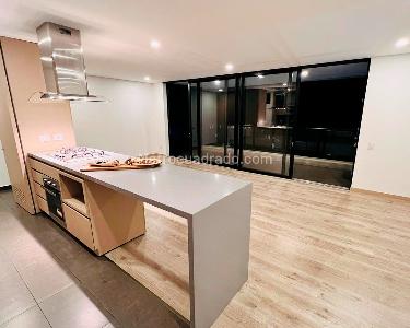 Apartamento de 2 alcobas en arriendo en Altos Del Poblado, Medellín, 108 m² · foto 4 de 17